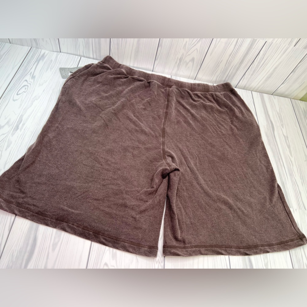 Disney Store Mickey Mouse Shorts For Kids - Picture 3 of 6